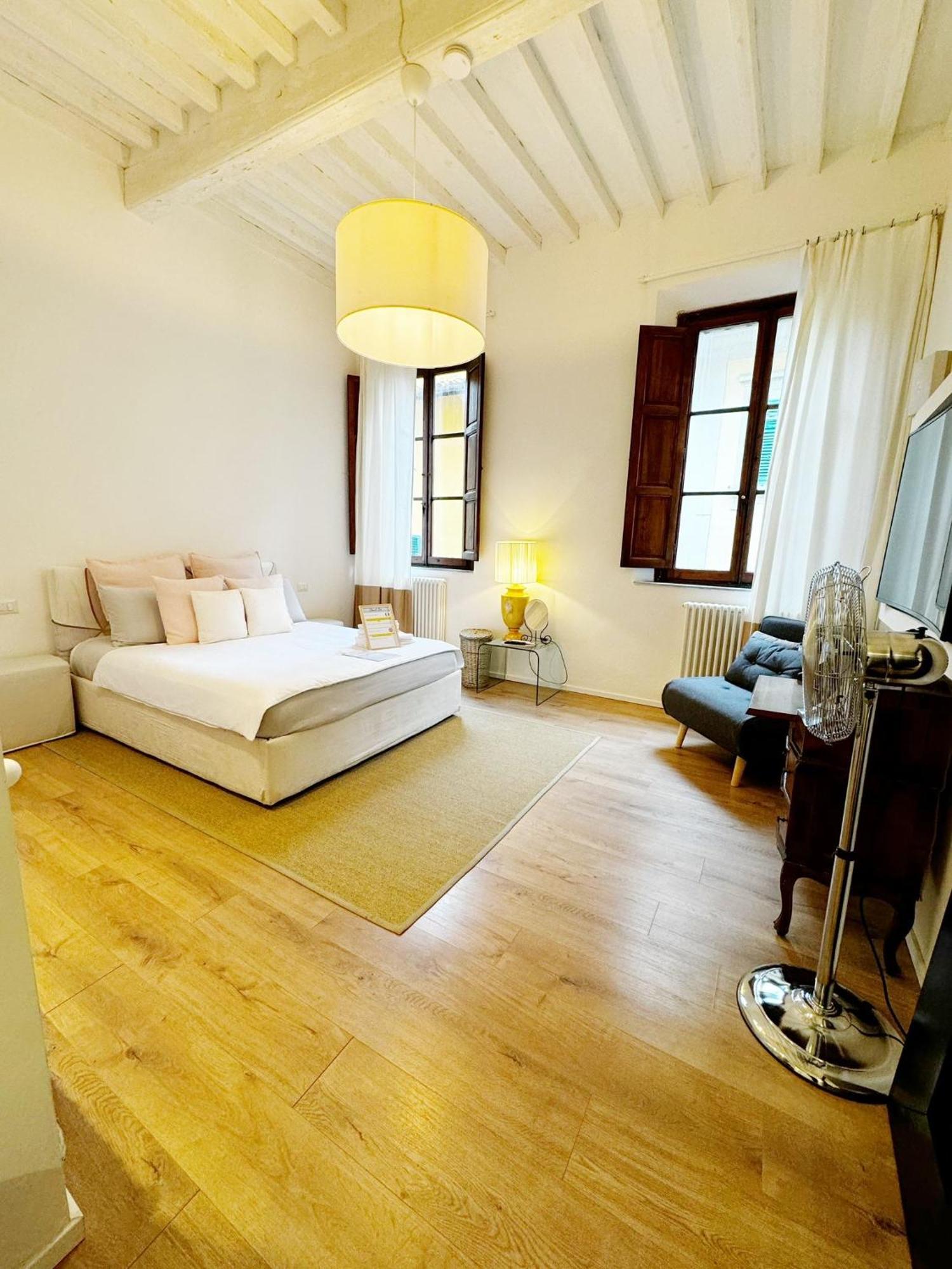 Boutique Room - Centro Storico 20 Min Da Firenze Empoli Ngoại thất bức ảnh